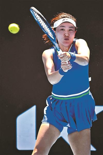 认为她不仅 认为她不仅