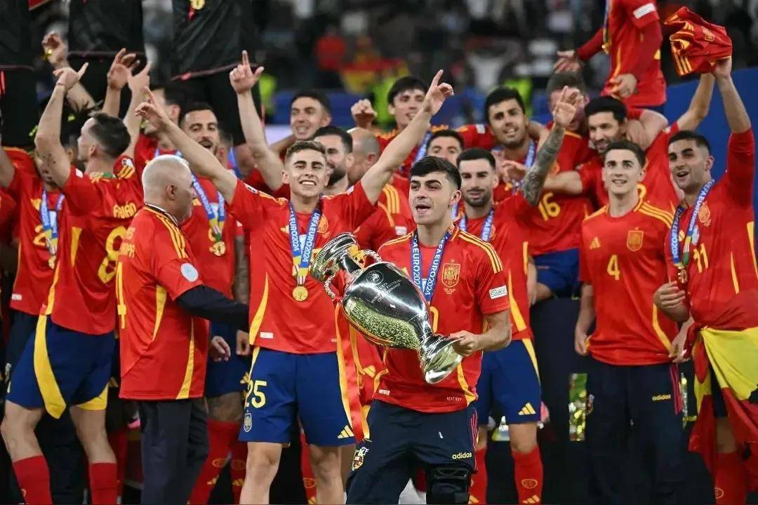 约千万欧元 约千万欧元