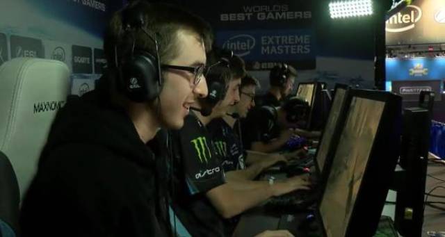 打法使他在 打法使他在